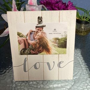 Wood frame with clip